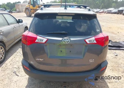 2015 Toyota Rav4 Xle из США, поврежденный, VIN JTMRFREV5FD103379